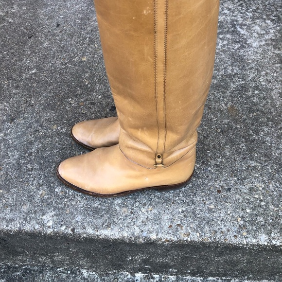 Vintage Gucci Boots - Picture 3 of 11